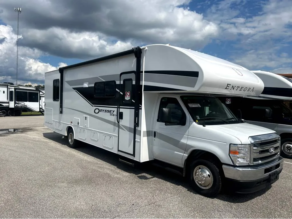 2026 Entegra Coach Odyssey SE 29KF - Photo 2