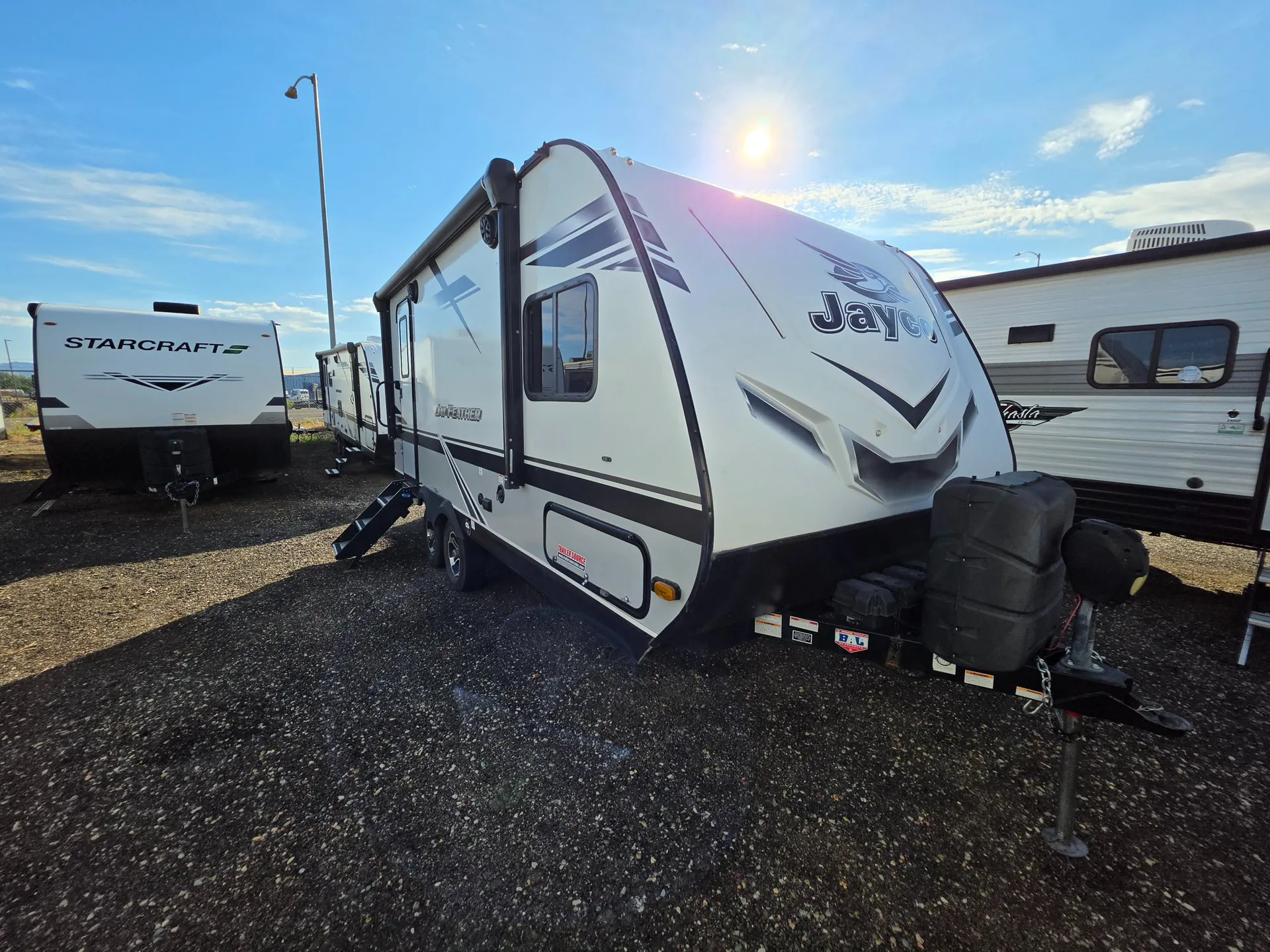 2021 Jayco Jay Feather 16RK - Photo 2