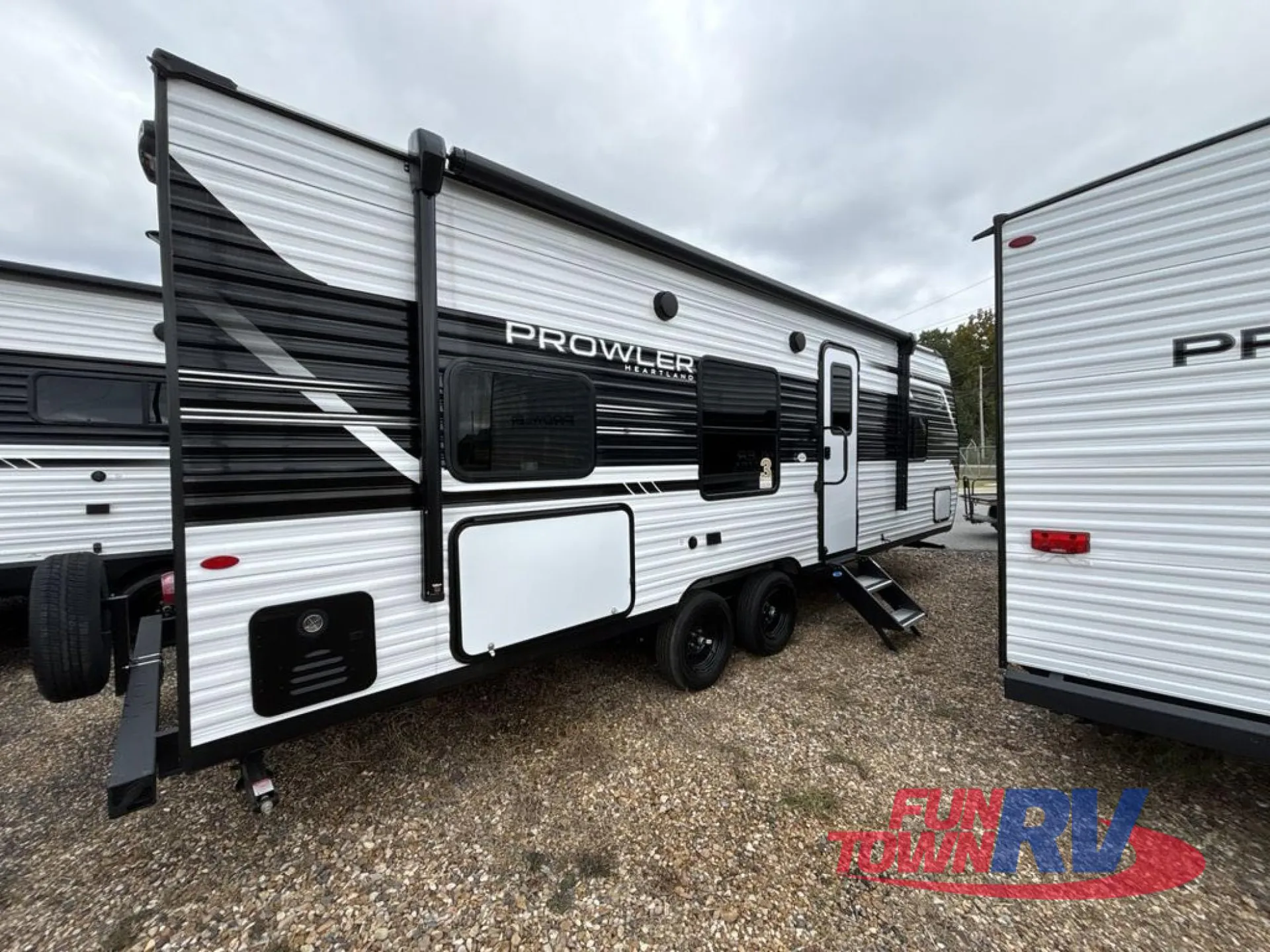 2026 Heartland Prowler 2600BH - Photo 3