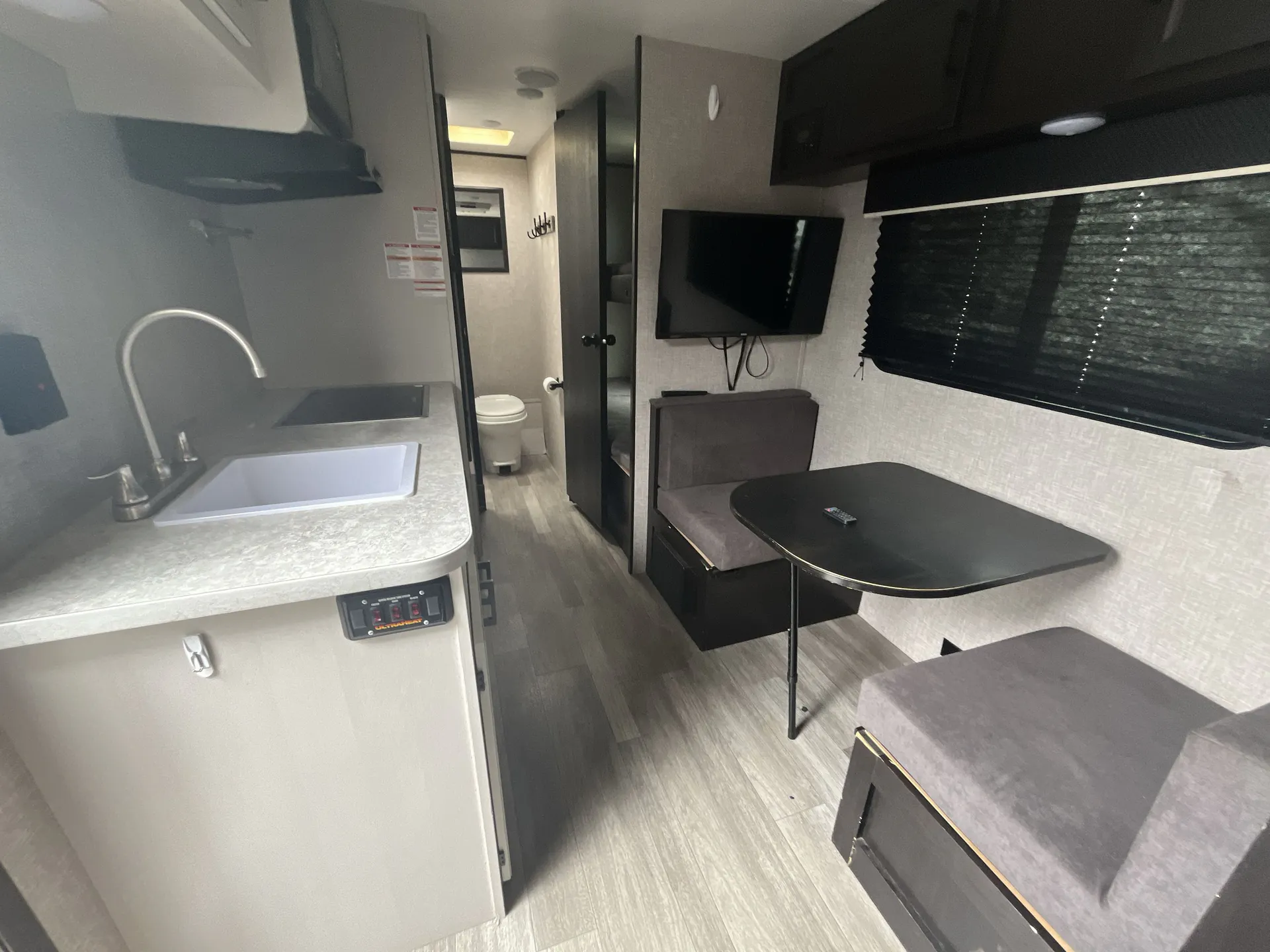 2022 Jayco Jay Flight SLX 174BH — living area main