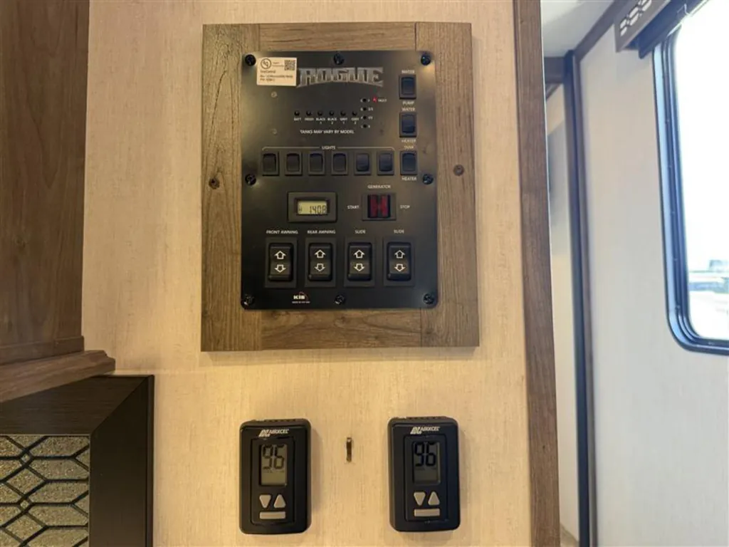 2021 Forest River Rogue Armored 351G2, Photos photo 30