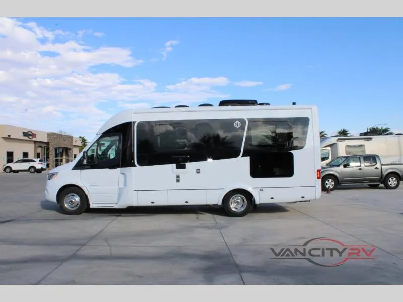 2025 Leisure Travel Unity U24RL - Photo 3
