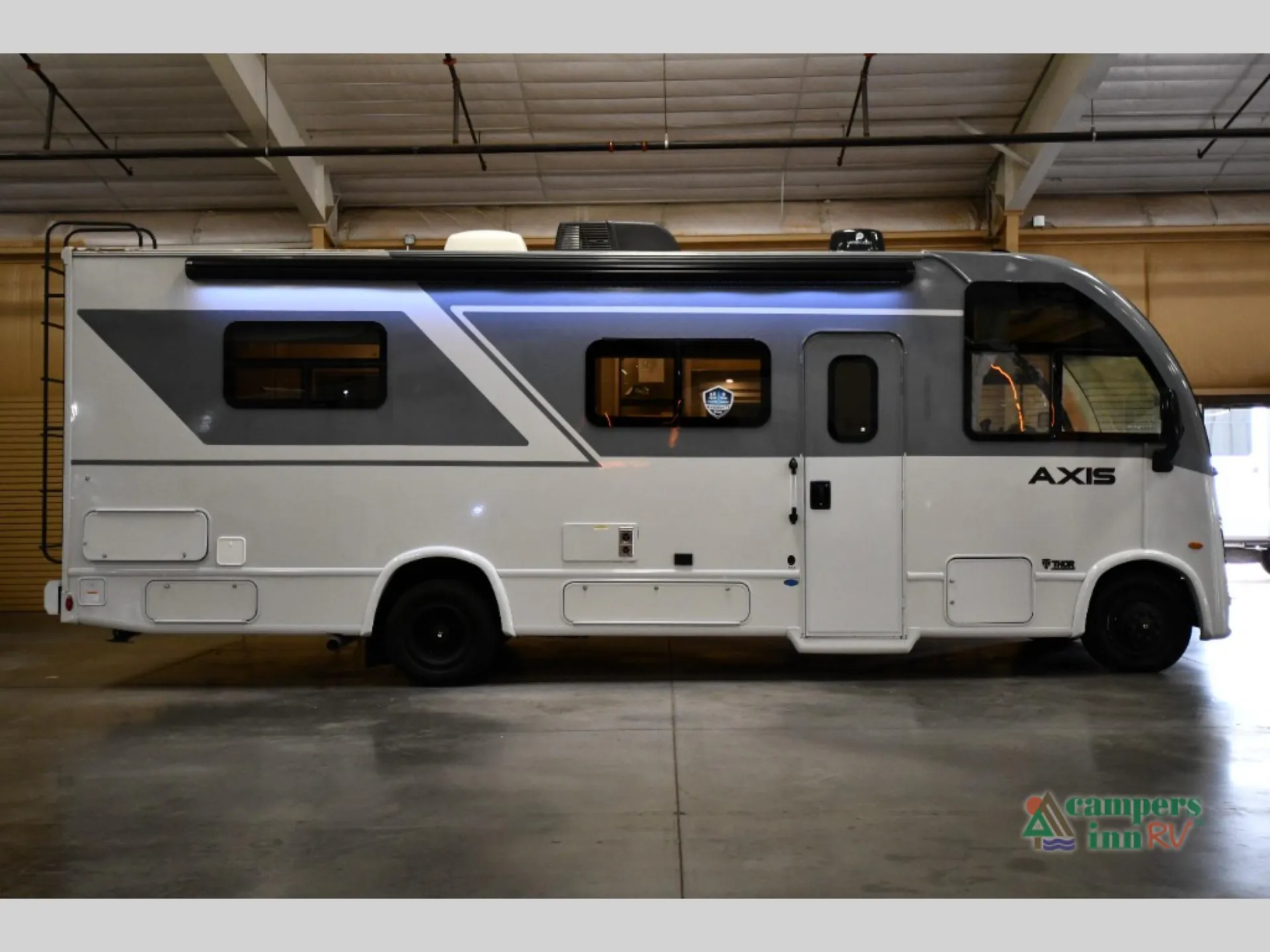 2025 Thor Motor Coach Axis 26.1 - Photo 3