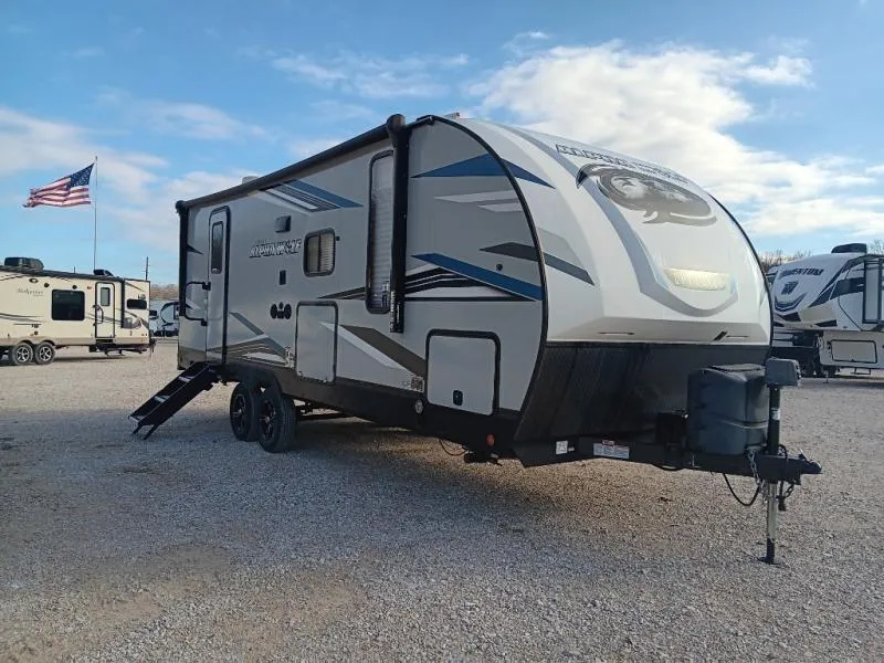 2021 Forest River Cherokee Alpha Wolf 22SW - Photo 2