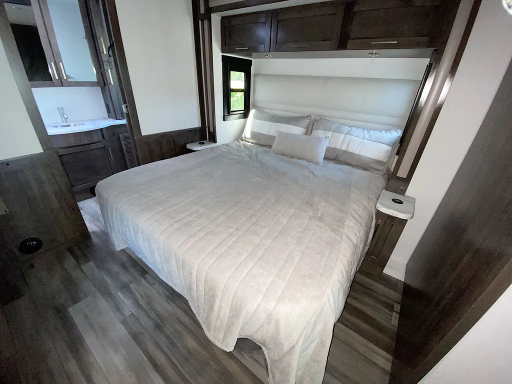 2026 Entegra Coach Vision XL 36C, Photos photo 31