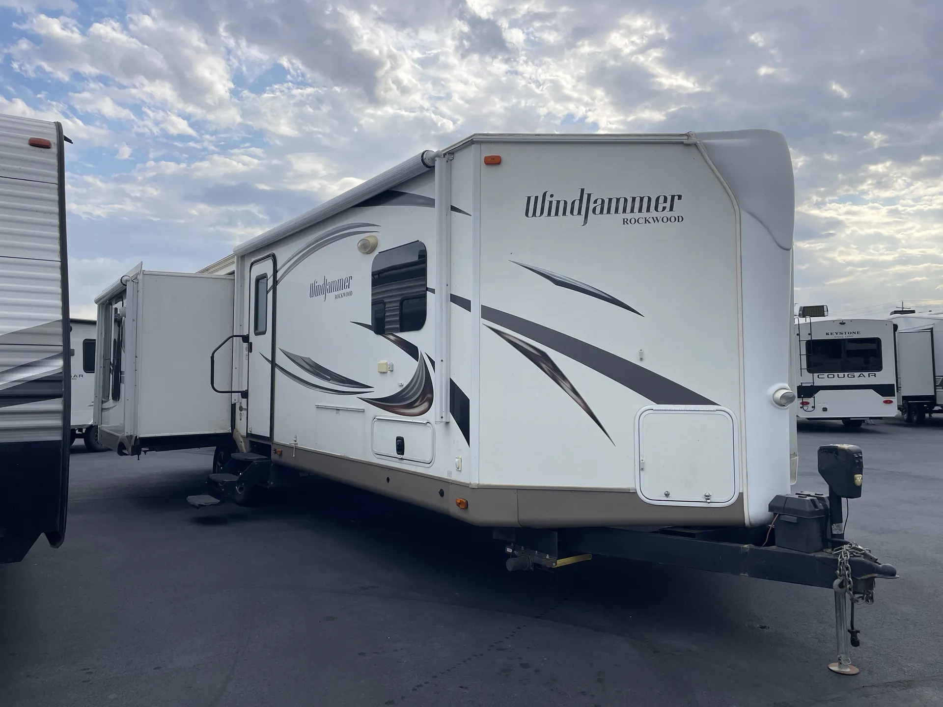 2016 Forest River Rockwood Windjammer 3029W - Photo 2