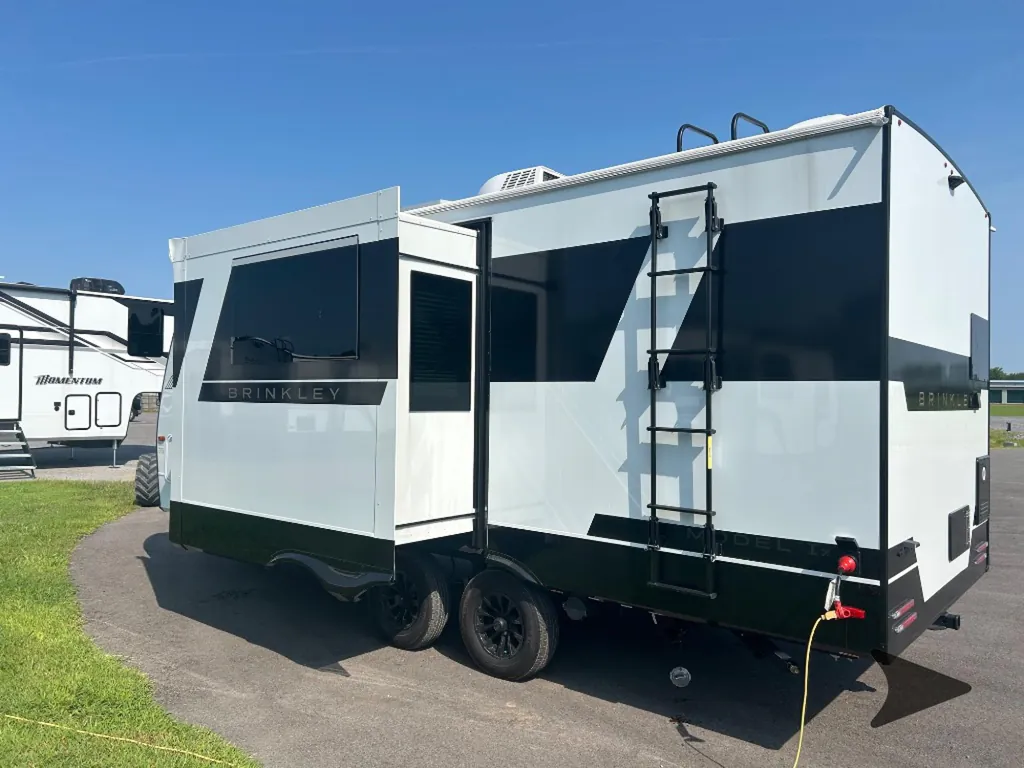 2026 Brinkley Model Ix 20X, Photos photo 6