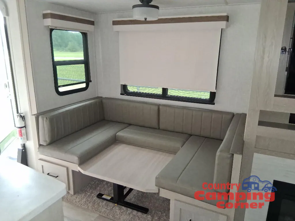 2022 Forest River Rockwood Signature Ultra Lite 8288SB, Photos photo 26