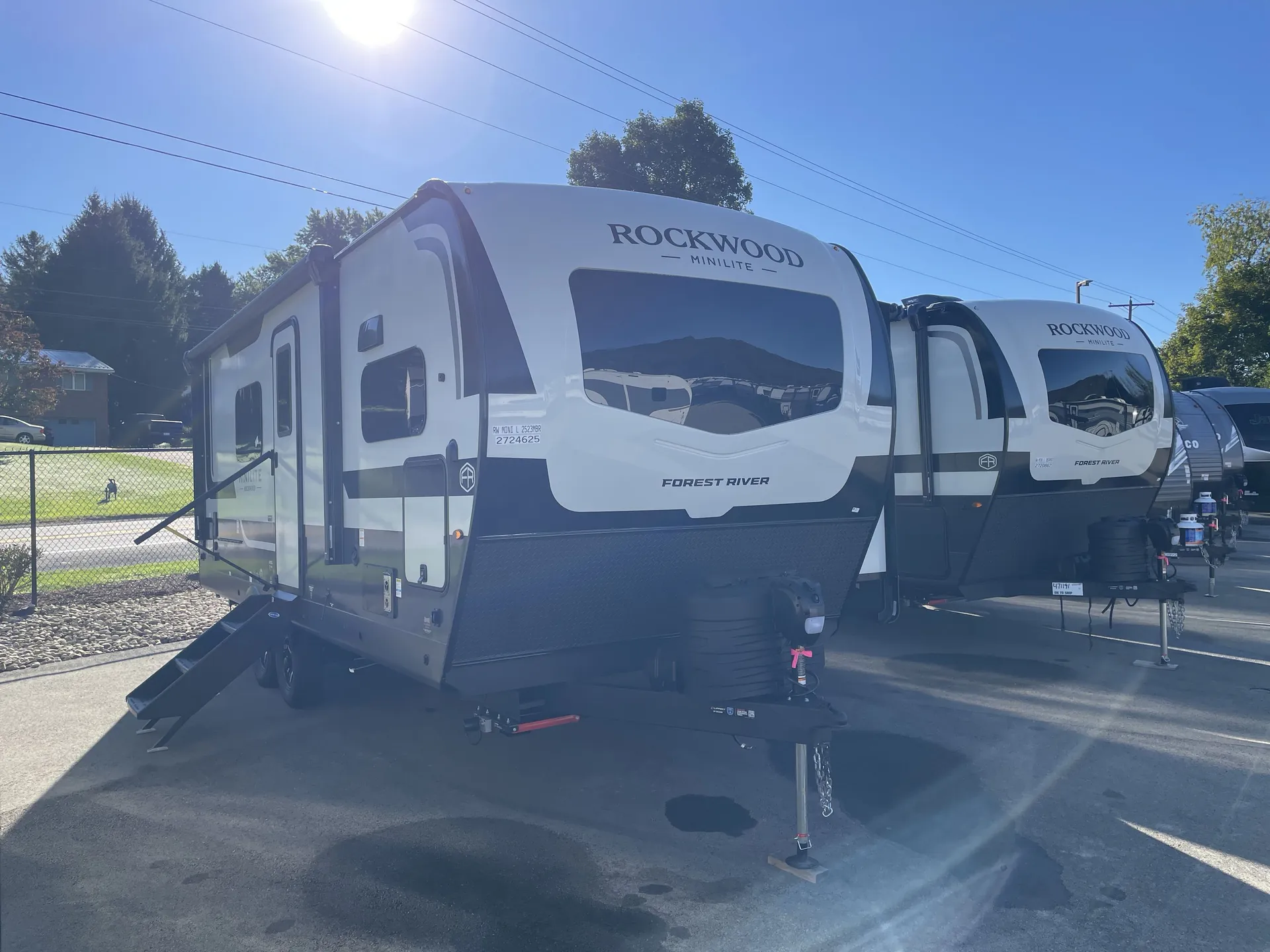 2027 Forest River Rockwood Mini Lite 2523MBR