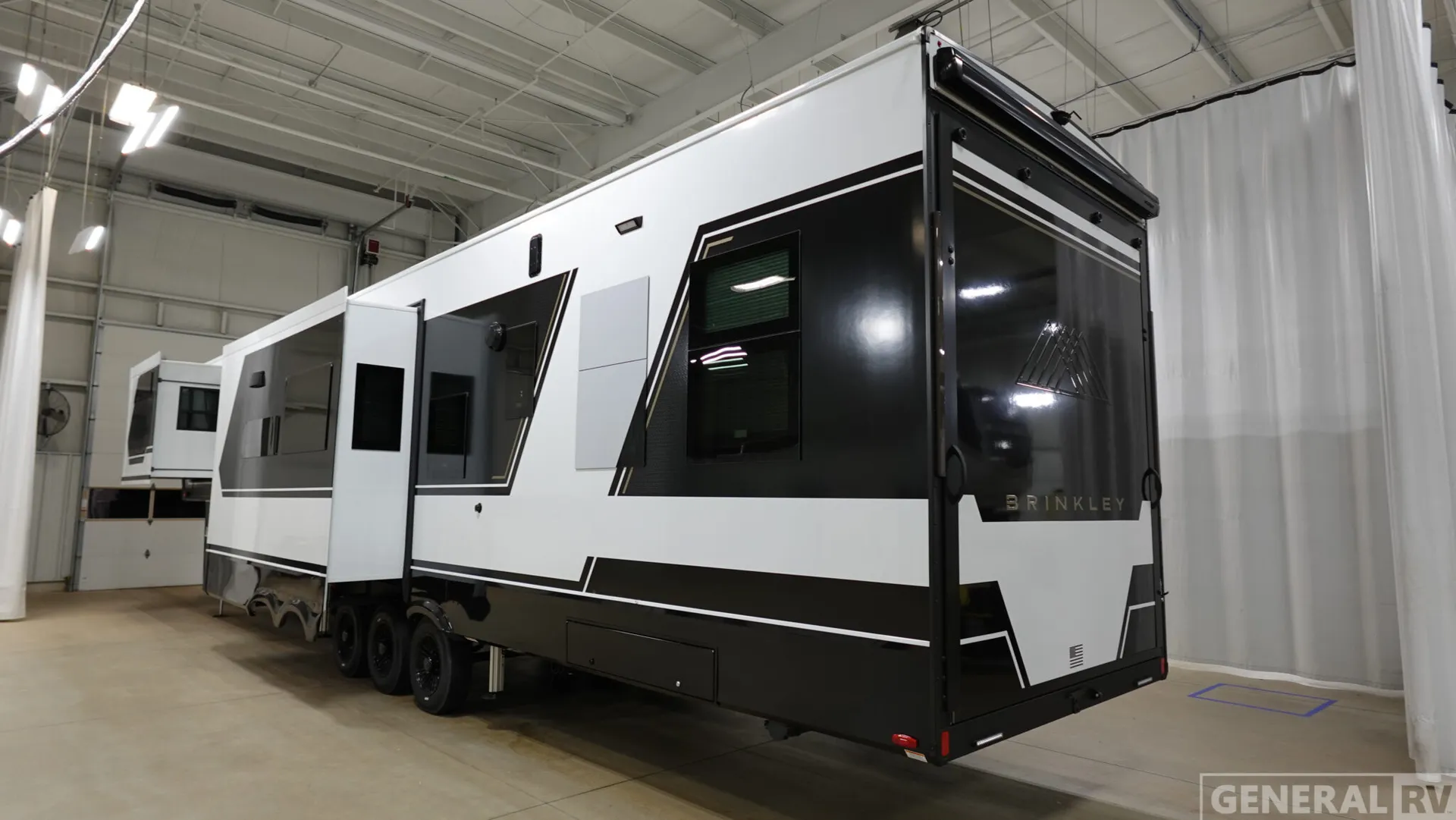 2026 Brinkley Model G 4100 - Photo 4