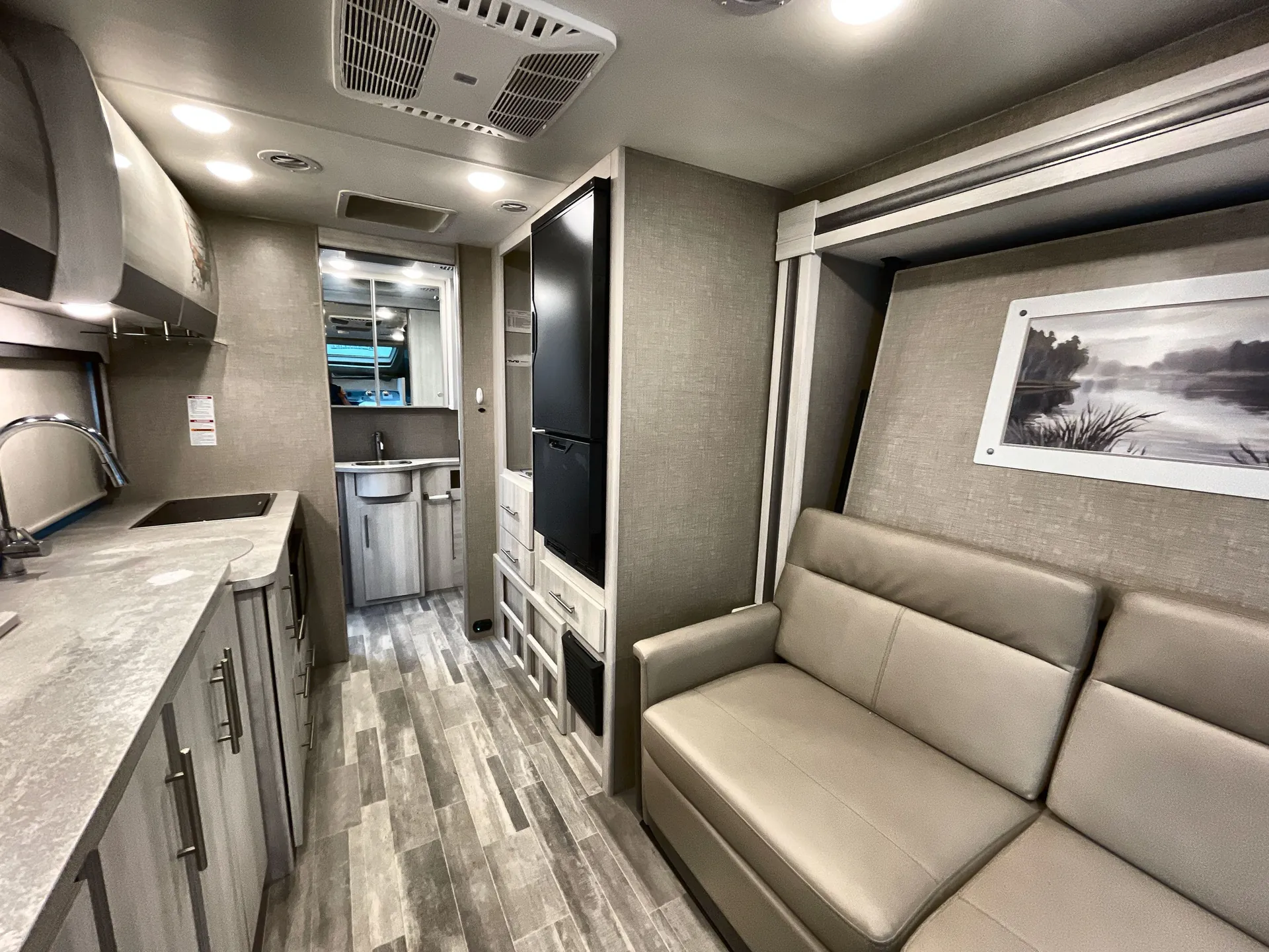 2023 Thor Motor Coach Gemini 23TE — living area main