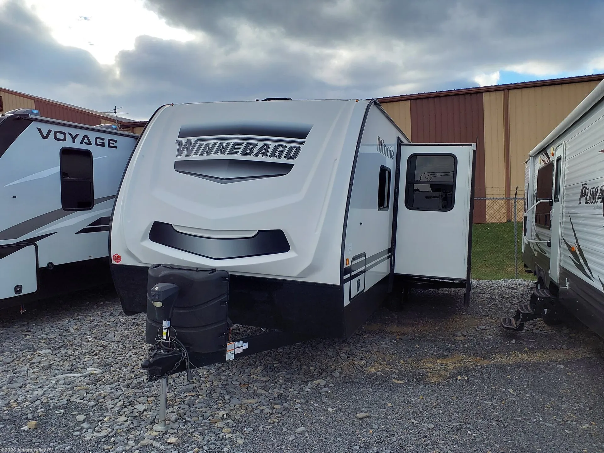 2020 Winnebago Minnie 2701RBS - Photo 3