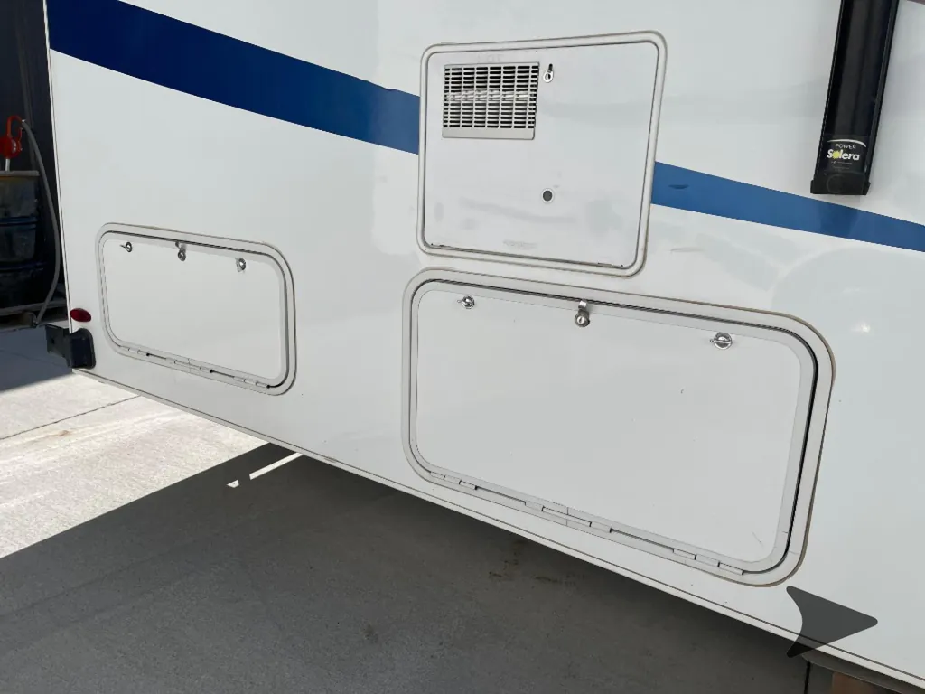 2020 Forest River Sunseeker 3040DS, Photos photo 3