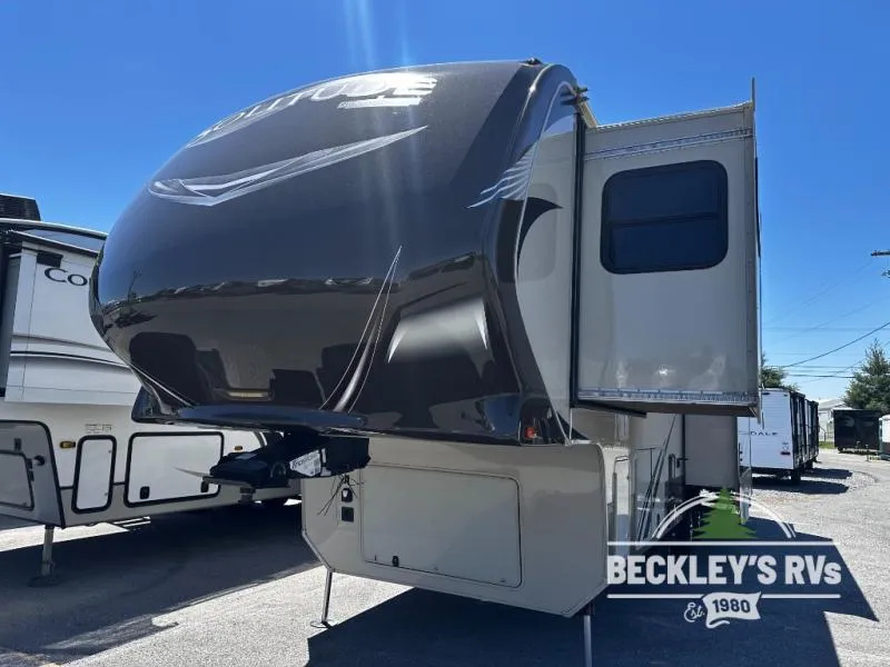 2015 Grand Design Solitude 369RL - Photo 4