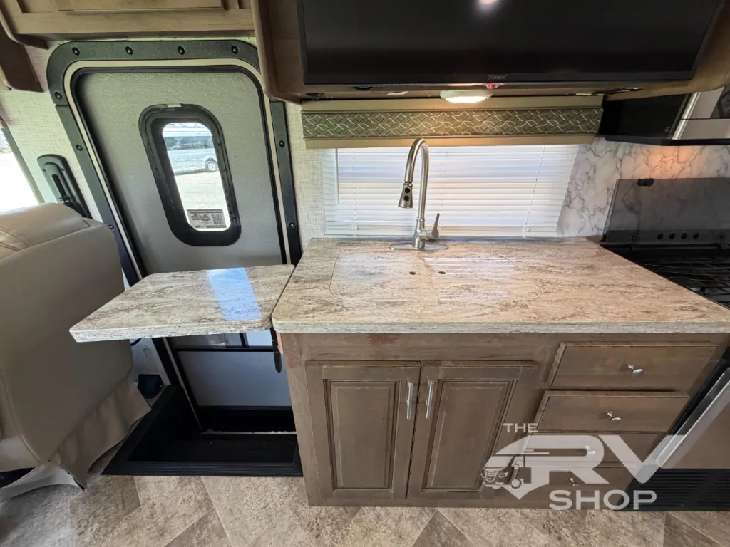 2019 Forest River Georgetown 5 Series GT5 36B5, Photos photo 10