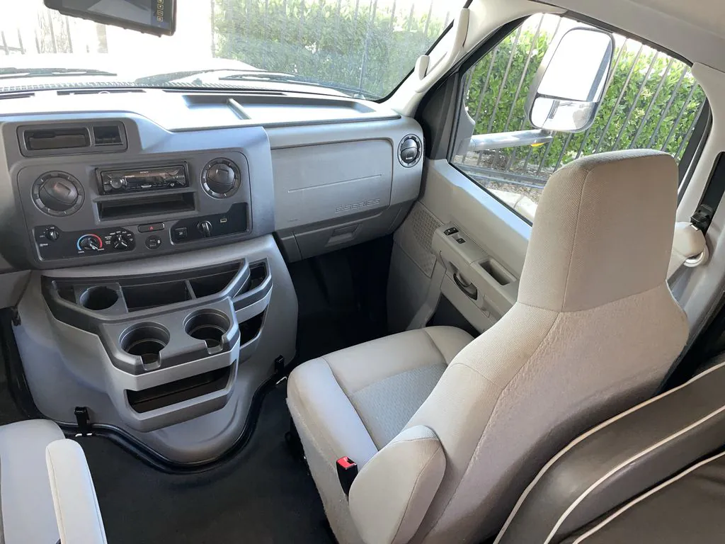 2024 Forest River Sunseeker LE 2950LE - Photo 4