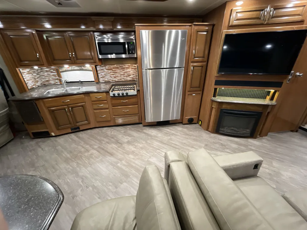 2018 Fleetwood Pace Arrow LXE 38K, Photos photo 11