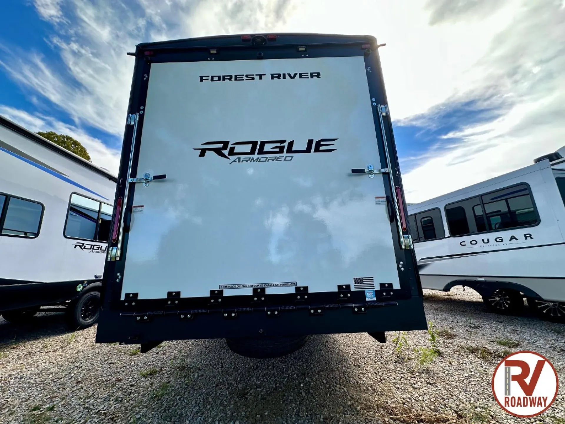 2026 Forest River Vengeance Rogue Armored 25L141 - Photo 4