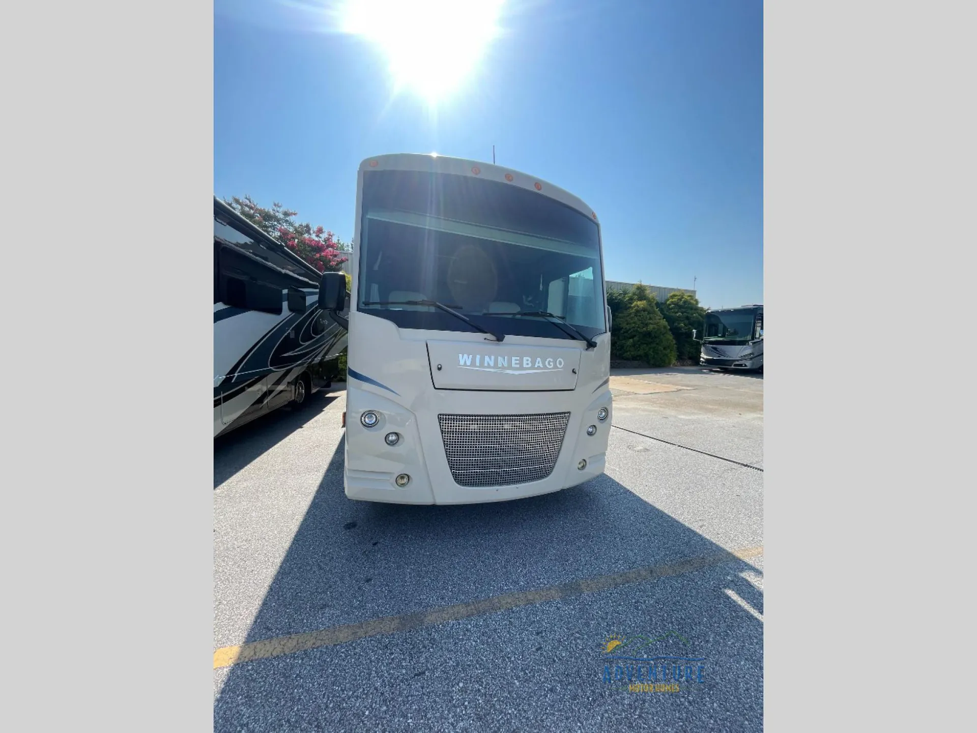 2018 Winnebago Vista 27P - Photo 3