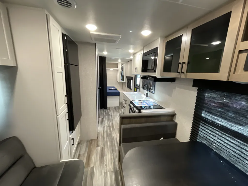 2025 Jayco Jay Flight SLX 210QB, Photos photo 3