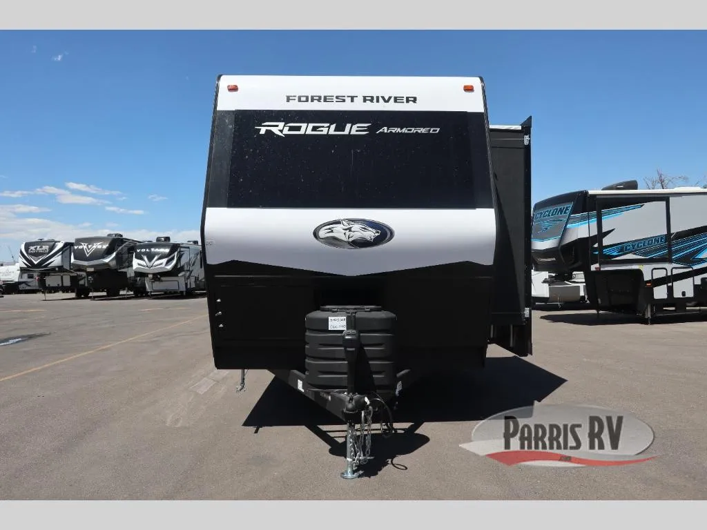 2026 Forest River Vengeance Rogue Armored 26L140 - Photo 3