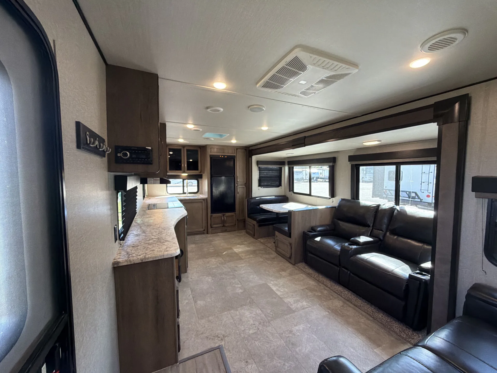 2019 Grand Design Transcend 28MKS — living area main