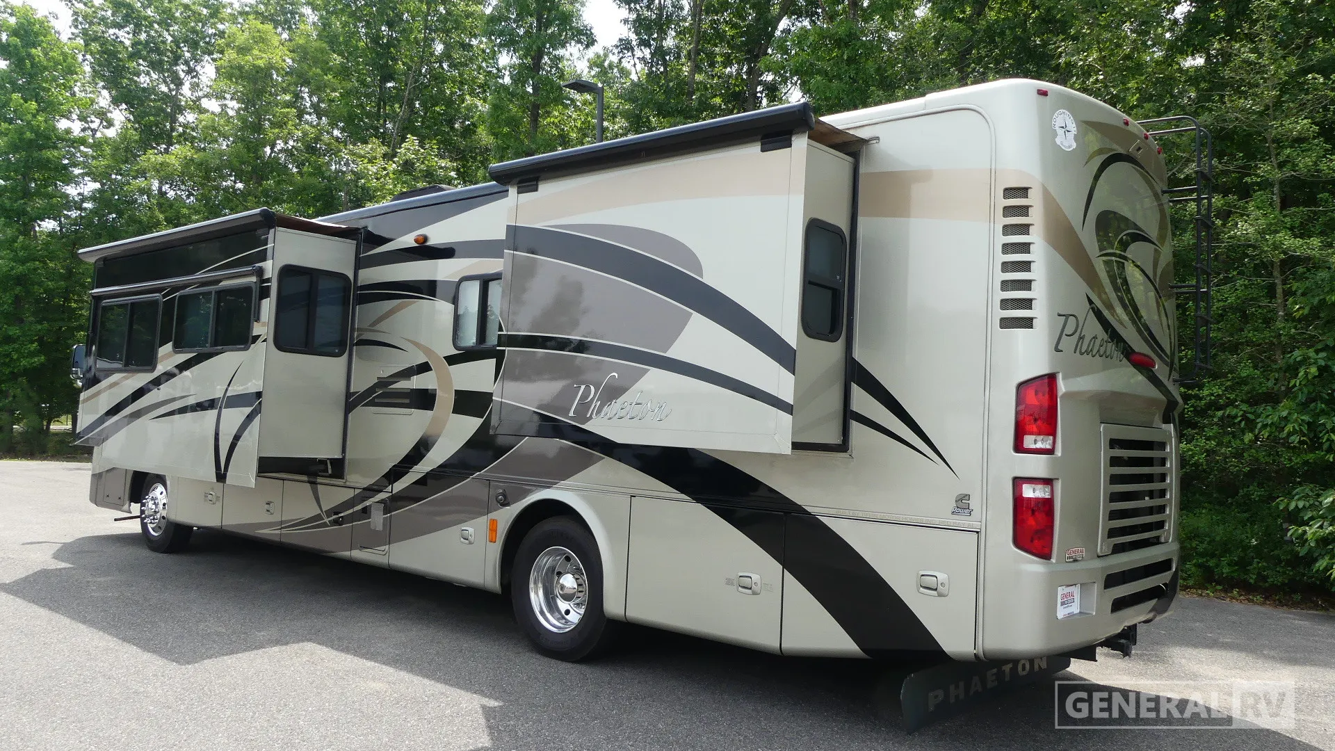 2008 Tiffin Phaeton 40QSH - Photo 4