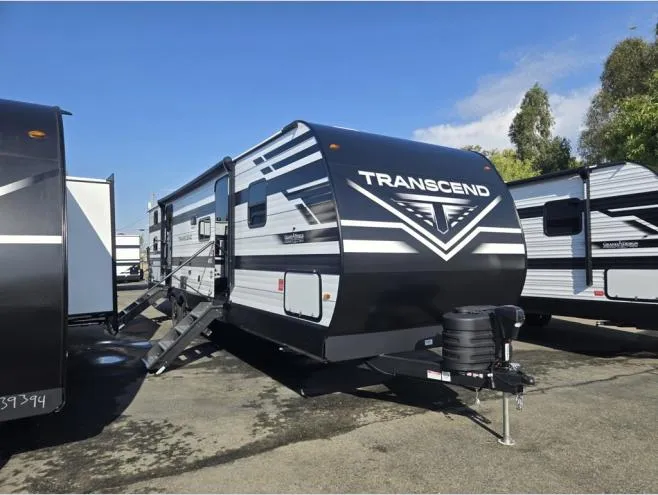 2026 Grand Design Transcend 325BHT - Photo 4