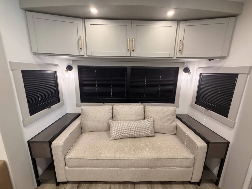 2024 Brinkley Model Z 3610, Photos photo 8