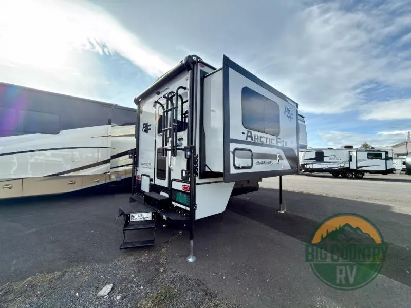 2026 Northwood Arctic Fox Camper 811 - Photo 4