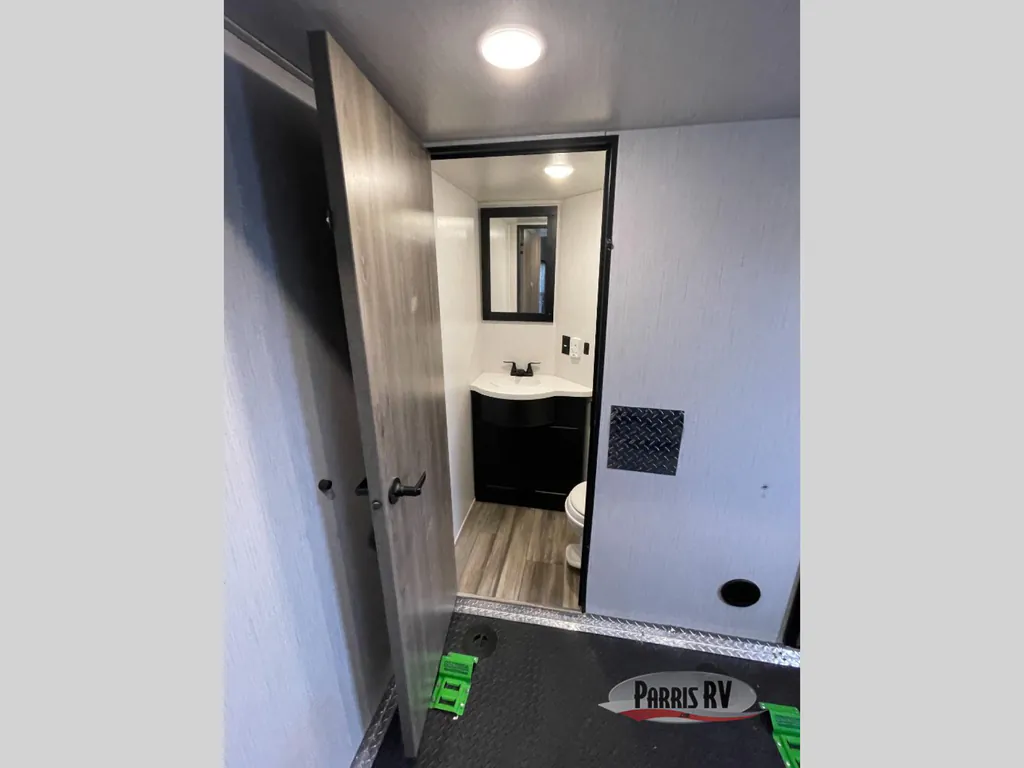 2022 Heartland Gravity 3550, Photos photo 38