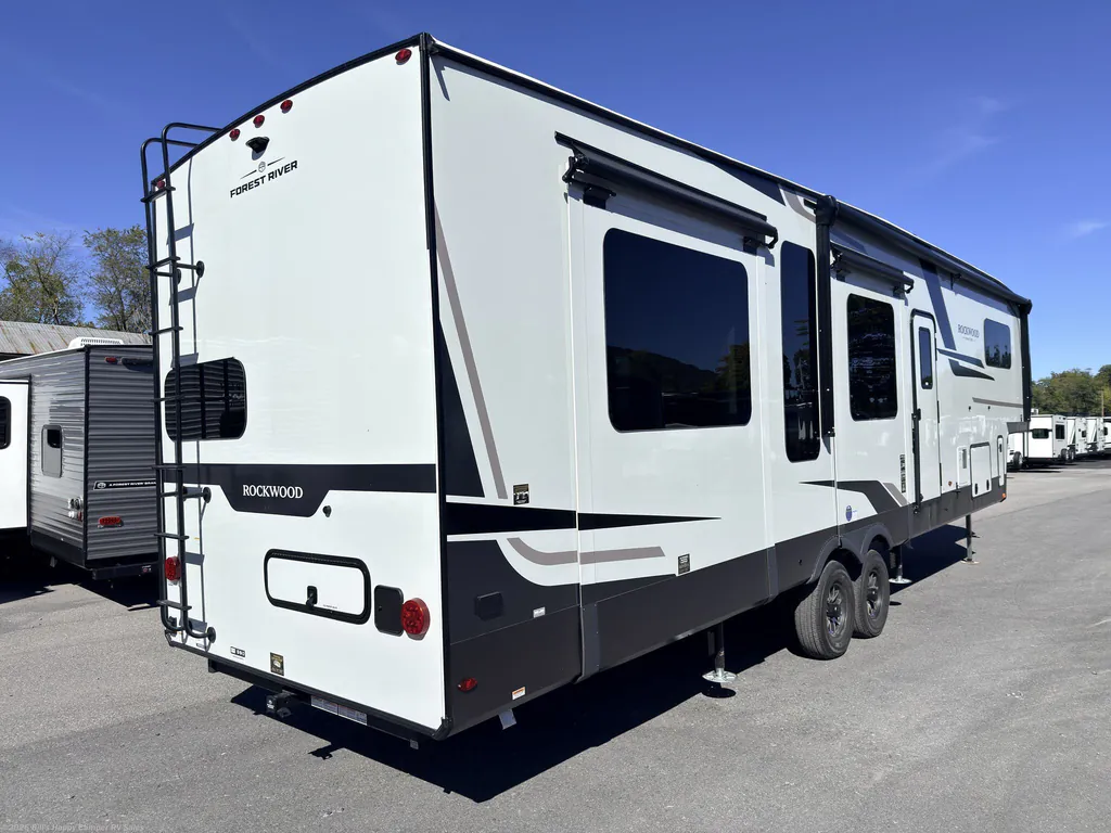 2027 Forest River Rockwood Signature 404SRK, Photos photo 5