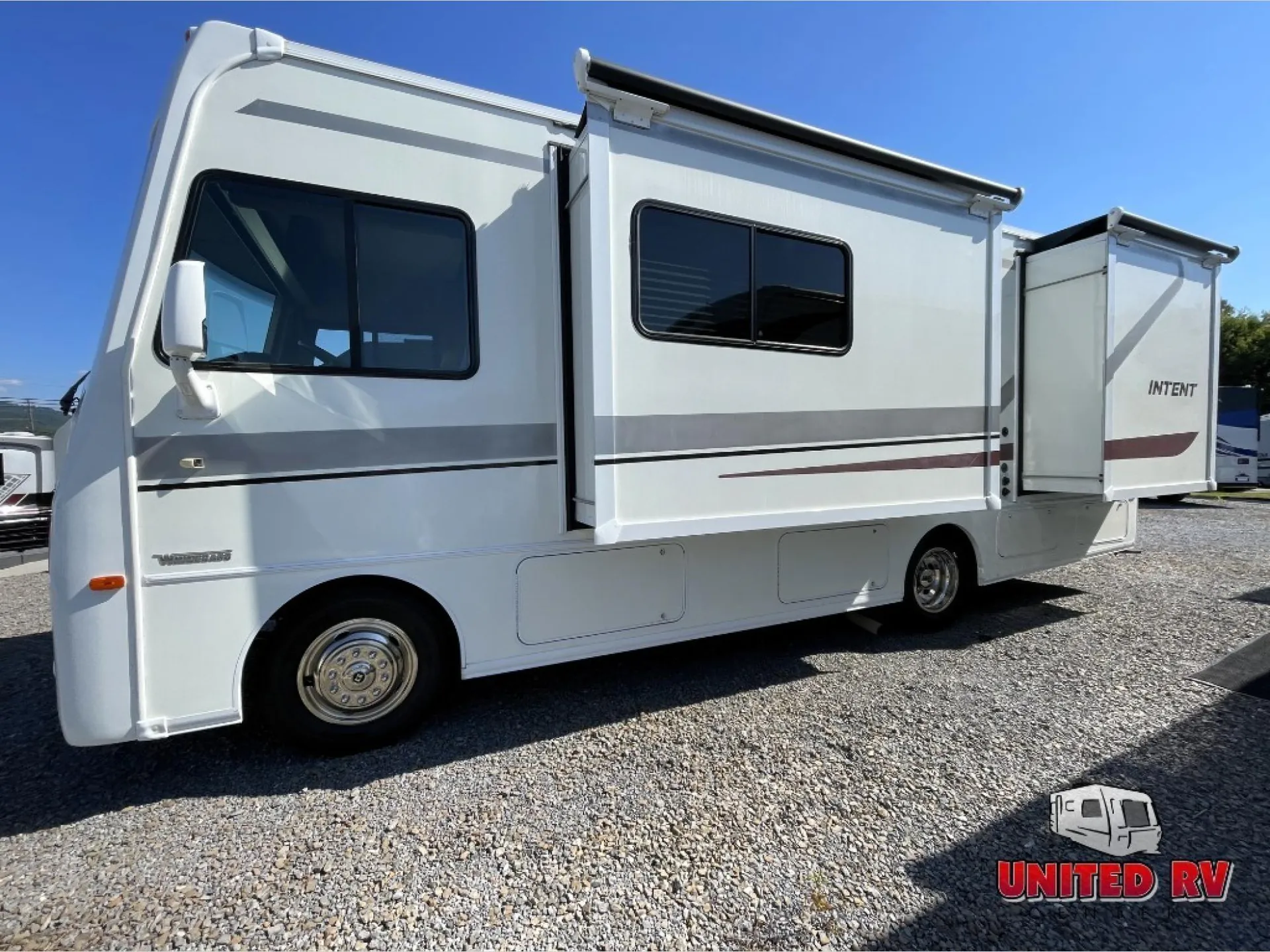 2019 Winnebago Intent 26M - Photo 3