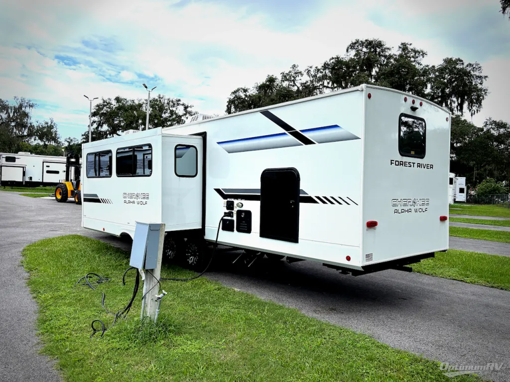 2026 Forest River Cherokee Alpha Wolf 29TB, Photos photo 3