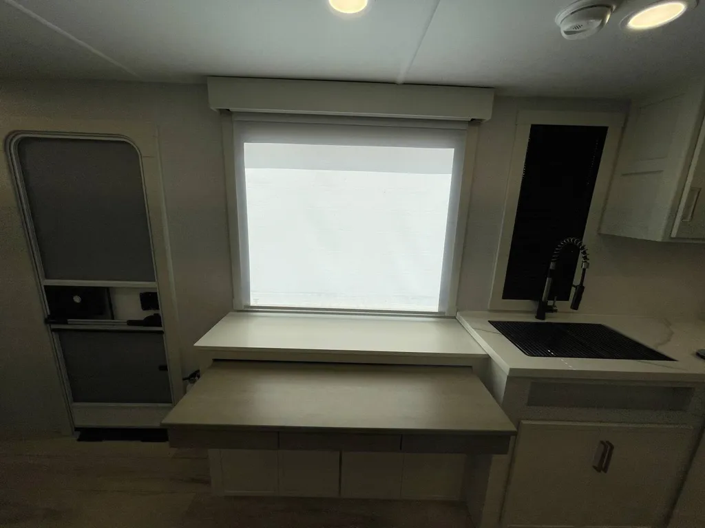 2025 Brinkley MODEL I 275, Photos photo 63