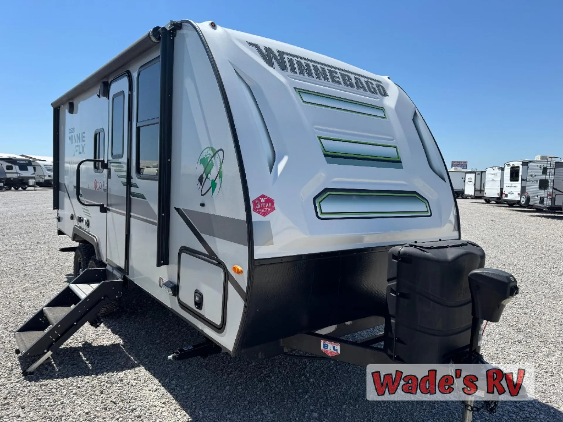 2022 Winnebago Micro Minnie FLX 2108DS dealer photo 1 from Wade's RV