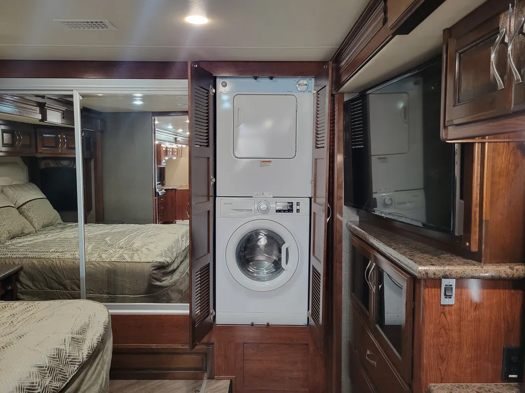 2018 Fleetwood Pace Arrow LXE 38F, Photos photo 19