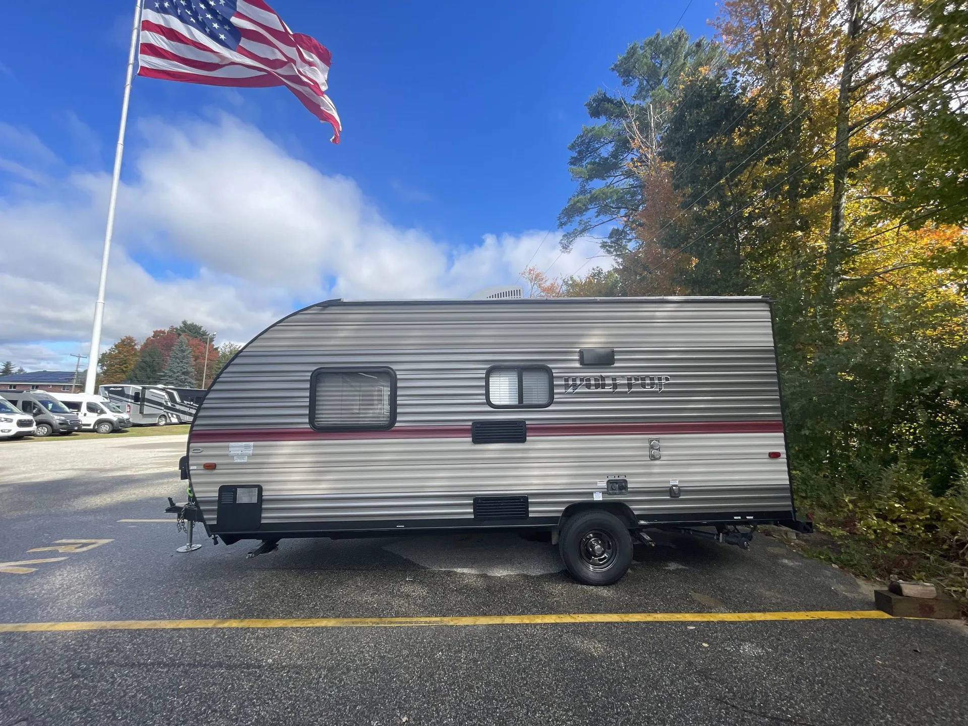 2018 Forest River Cherokee Wolf Pup 16FQ — off campside