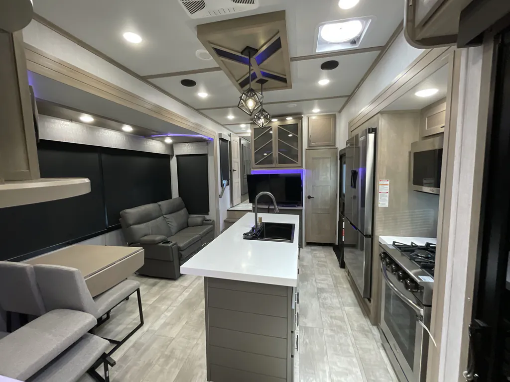 2024 Grand Design Momentum 399TH, Photos photo 3