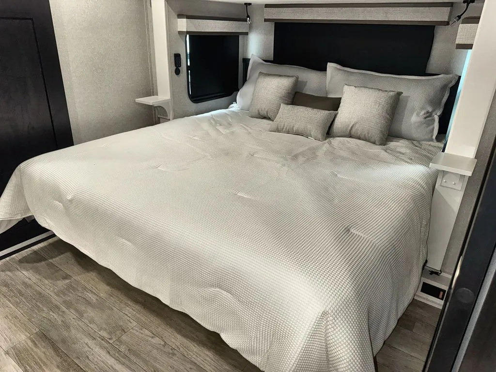 2026 Jayco Pinnacle 36FBTS, Photos photo 23