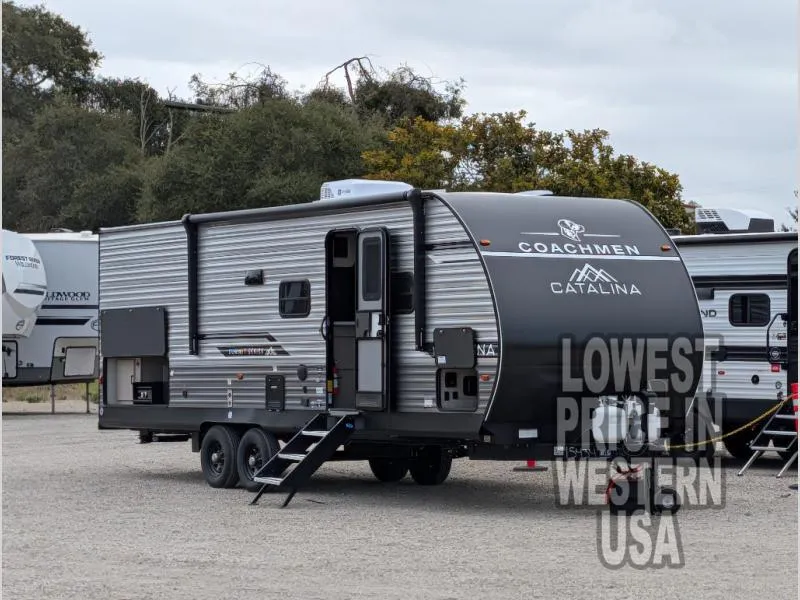 2026 Coachmen Catalina Summit Series 8 261BHS - Photo 3
