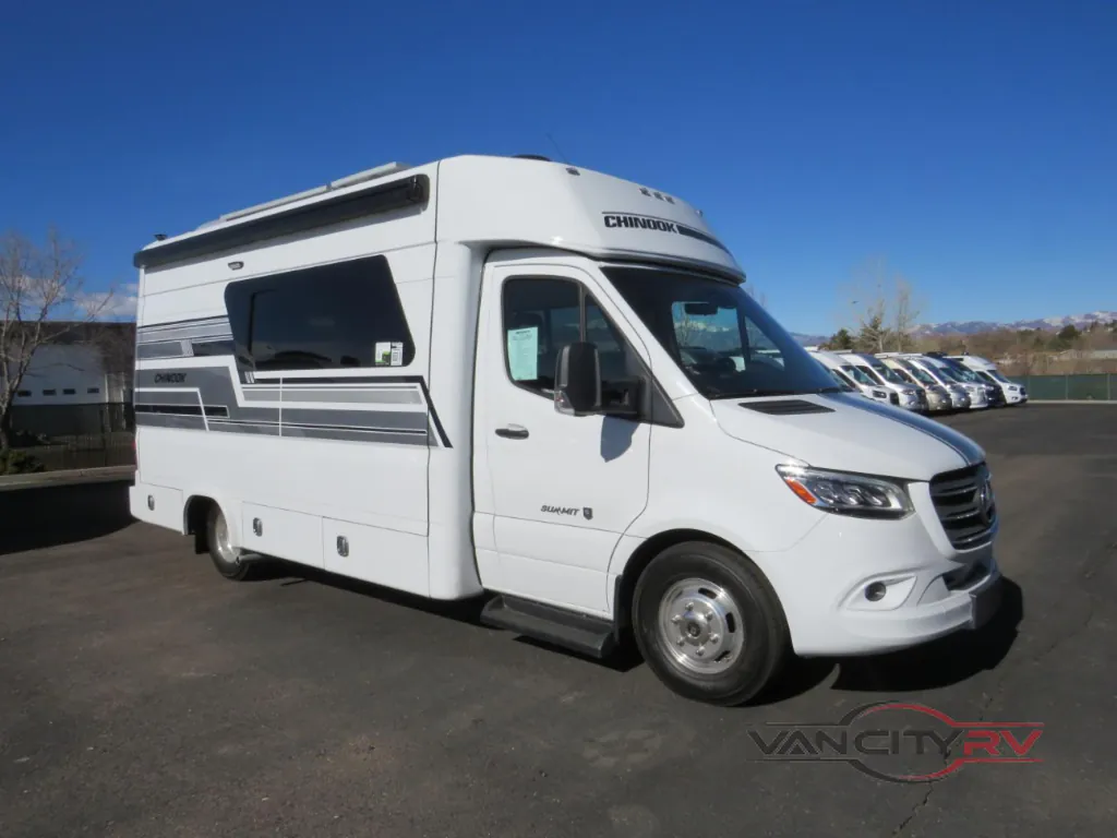 2024 Chinook RV Summit SS, Photos photo 8