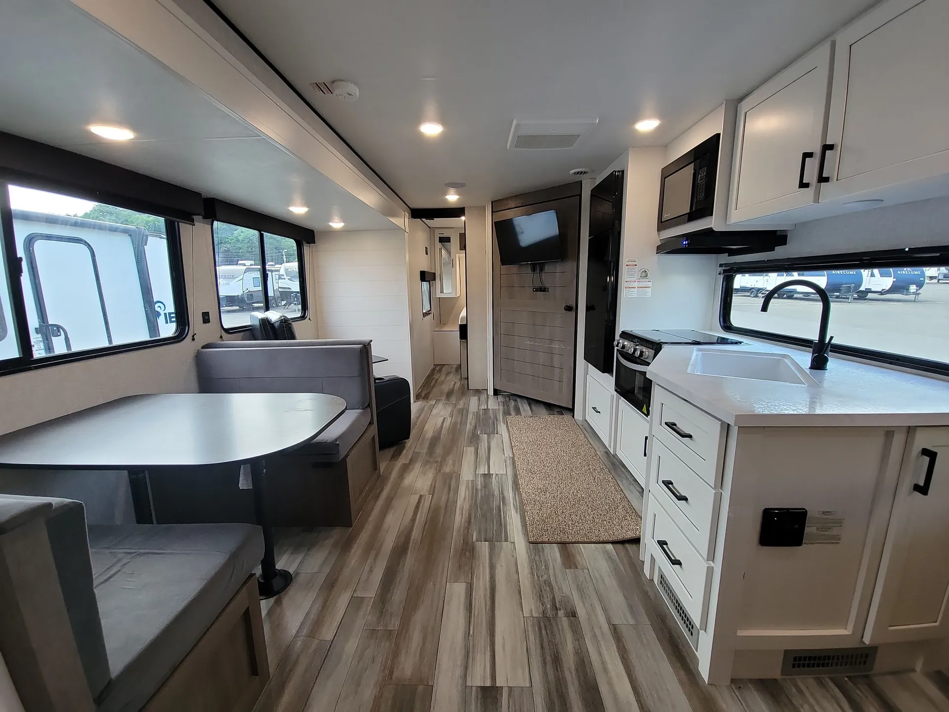2025 Jayco Jay Flight SLX 263BHS — living area main