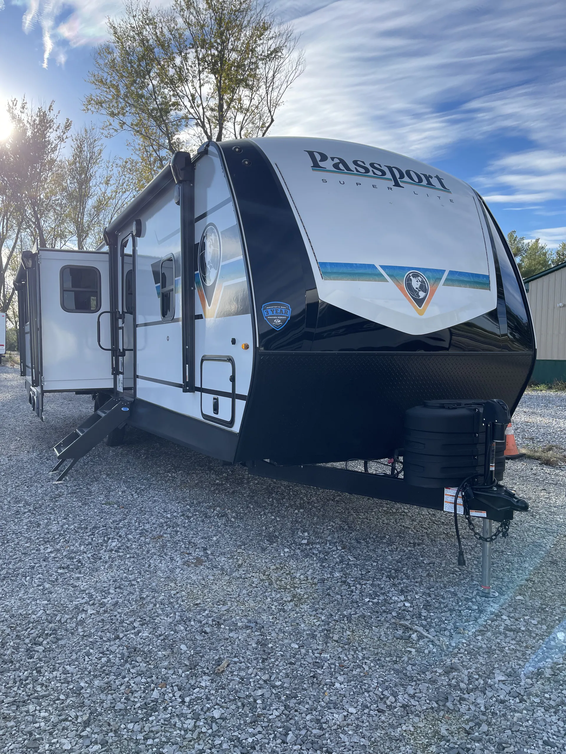 2025 Keystone Passport 2870RL - Photo 2