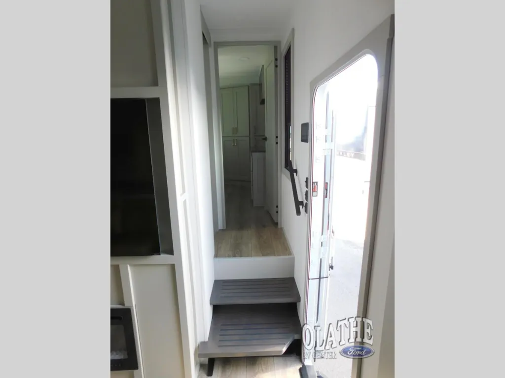 2026 Brinkley Model G 3970, Photos photo 36