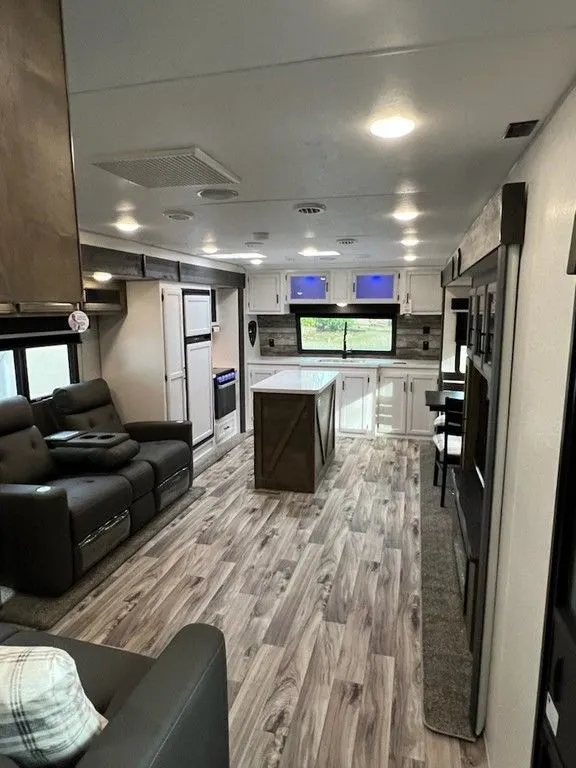 2024 Venture RV SportTrek Touring Edition STT333VFK - Photo 4
