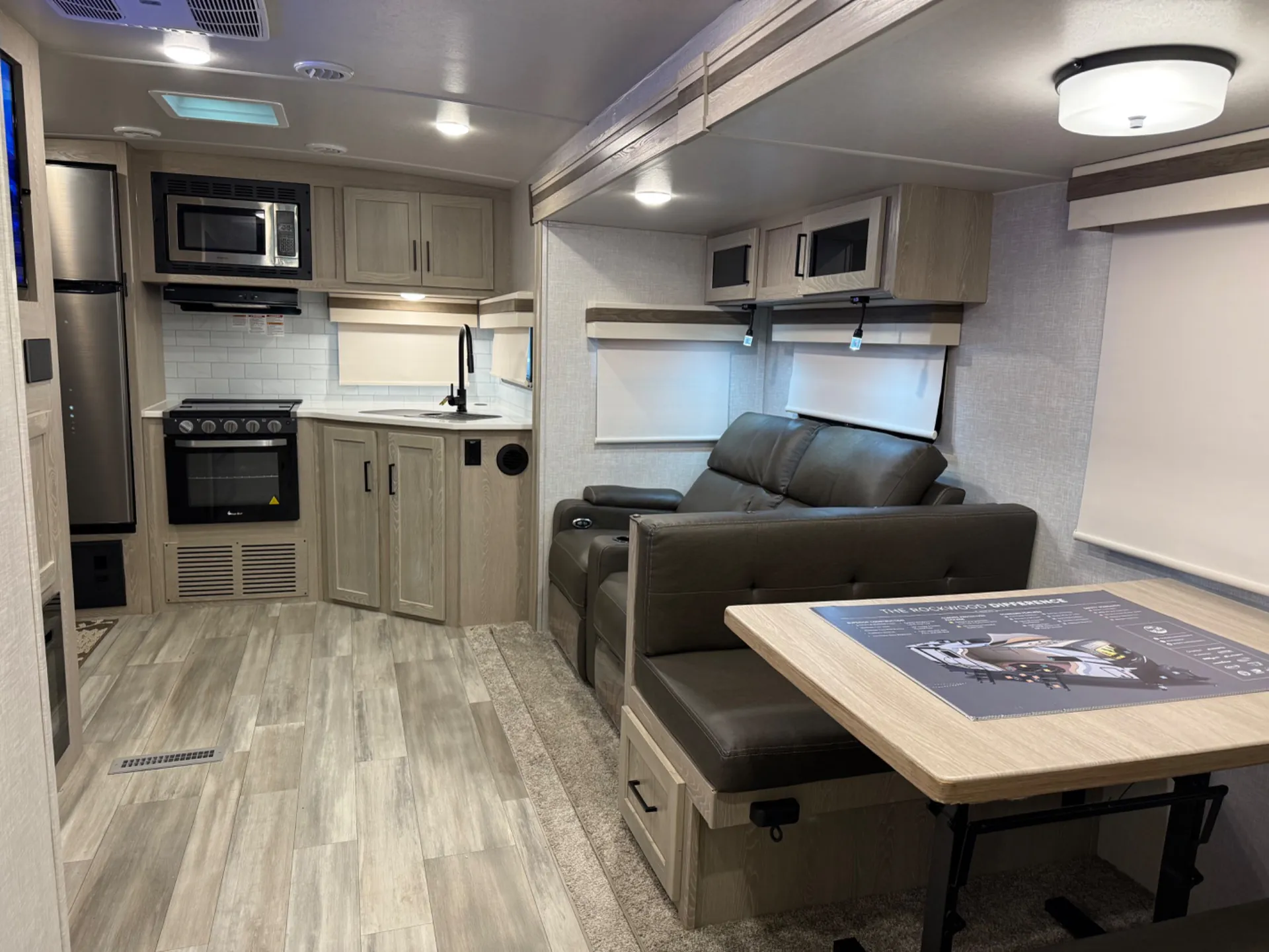 2022 Forest River Rockwood Ultra Lite 2614BS