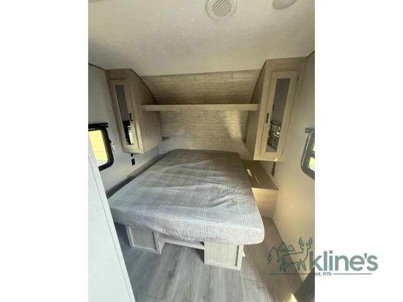 2026 Coachmen RV Catalina Summit Series 8 221EPIC - Photo 3
