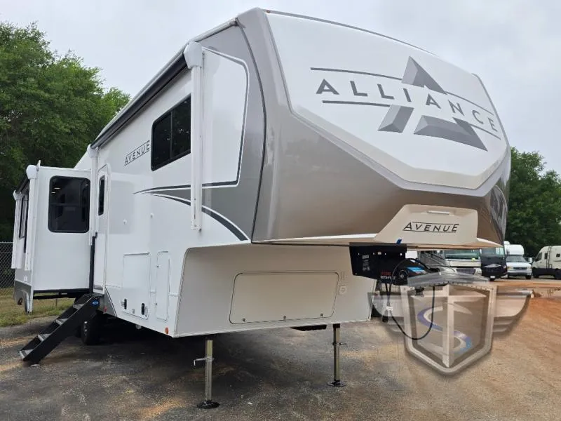 2026 Alliance RV Avenue 32RLS - Photo 2