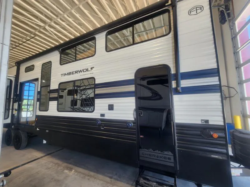 2027 Forest River Cherokee Timberwolf 39JM dealer photo 1 from Kunes RV